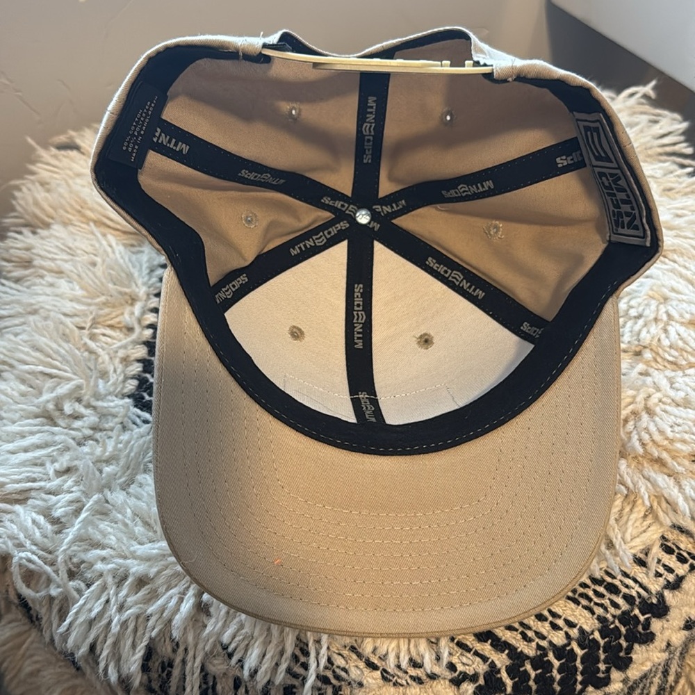 Mtn Ops hat… snap back hat.. hat is in great condition. Worn maybe once - Picture 3 of 5